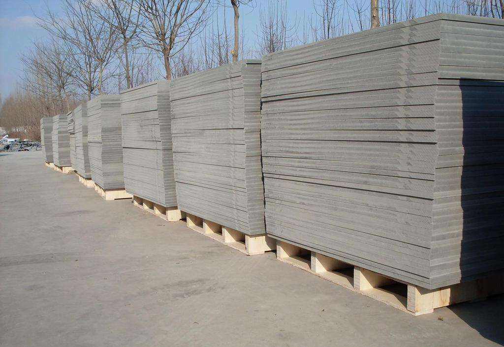 <a href=http://www.landec.com.cn/zjtb/ target=_blank class=infotextkey>PVC磚機托板</a>