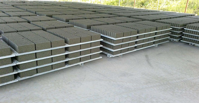 PVC<a href=http://www.landec.com.cn/ target=_blank class=infotextkey>空心磚托板</a>